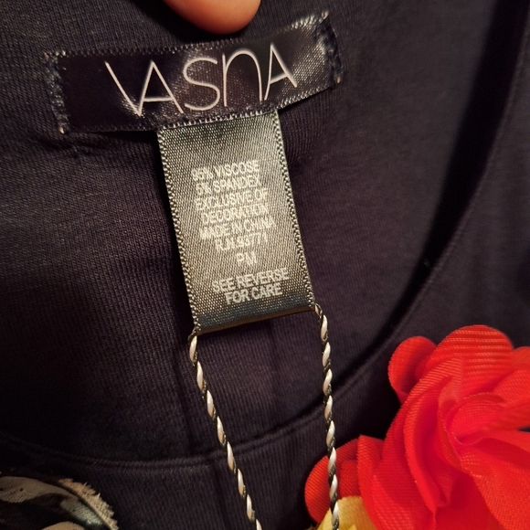 Boutique Brand Designer Black Dress w/ Large Colorful Flowers PM NWT VASNA boho - Picture 6 of 8